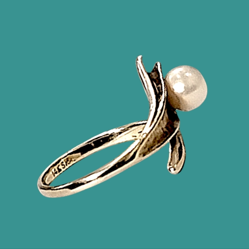 14K Yellow Gold Sculptural Pearl Ring – Natural Pearl, Organic Leaf Design